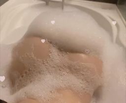 yuan__q : Babe歡迎你來❤️
第一次做影片還在努力中
如果有什麼建議可以跟我說喔