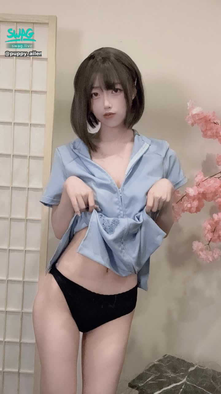 puppy_ailen : 和艾琳小护士玩打针游戏吧❤️性感cos套图