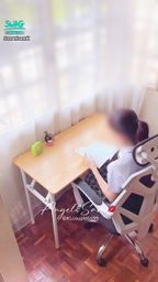 angelsam6699 : 懷念學生時代的性愛:
曾經讀書時代就特別喜歡看日劇,今天終於可以感受日本學生的感覺了。 身為女人的我喜歡在自慰的時候幻想… 其中一個場景就是我穿著校服被男同學服務!
沒想到Sim竟然偷偷了買了一套日本校服給我,當我穿上去的時候,感覺自己真的好像學生,這讓我想回曾經第一次在中學的時候跟男朋友在他的家被他破處。 回想那時候又緊張,又害怕! 那時候與男生接吻,那種興奮感那種被疼愛被撫摸的感覺真的好美妙這種美妙的感覺沖昏了我的理性讓我願意把我的第一次交給這男生,他是一 位很帥的校草也是許多女生夢寐以求的男朋友,所以當我在他房間的時候,他是非常有經驗的很快速的把我的校服脫的一干二淨也很快速地進入了我的身體 讓我第一次嘗試性愛第一次沒有任何的好感覺,因為只有一個字痛。 但這種很莫名的跟男生結合一體的感覺是十分美妙的。
這次穿回校服,再次與她做愛,讓我聯想會很多曾經第一任男朋友的經驗,還有跟Sam的經驗… 當這次做愛的時候,我還幻想,我穿著這校服被幾位男人服務,感覺真好…
希望未來的有一天我能穿著校服,被幾位男生服務!