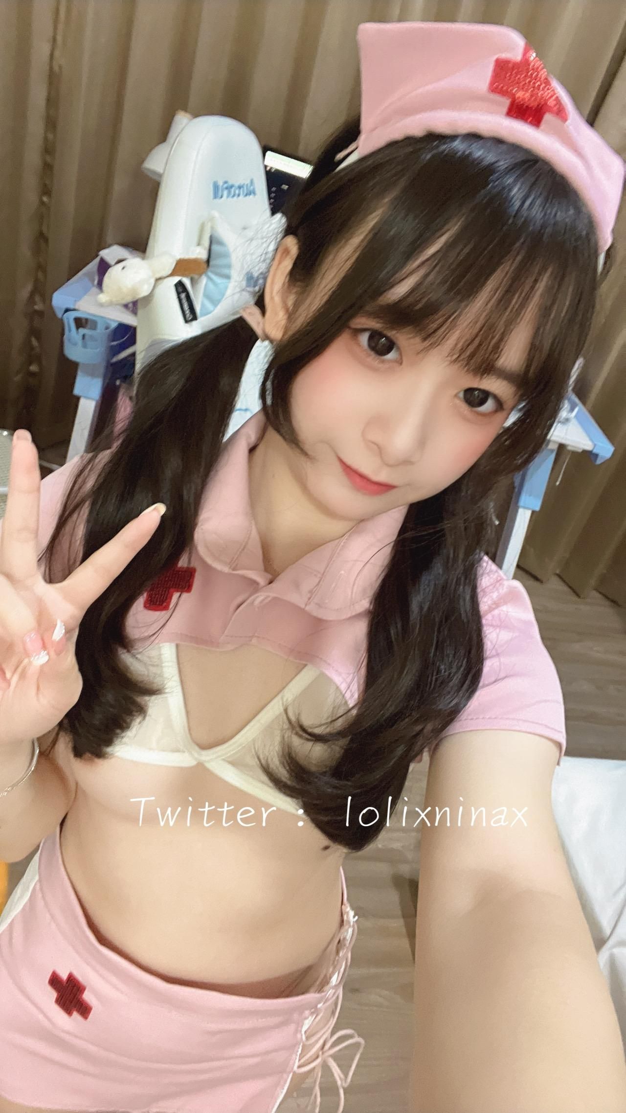 lolixninax : 好久没给哥哥们表演我的口技了😋