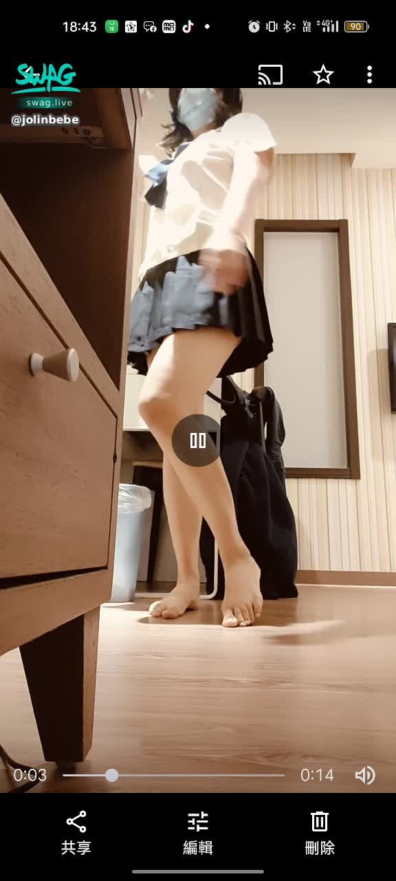 jolinbebe : 騷f奶女學生哥哥們 濕訊我