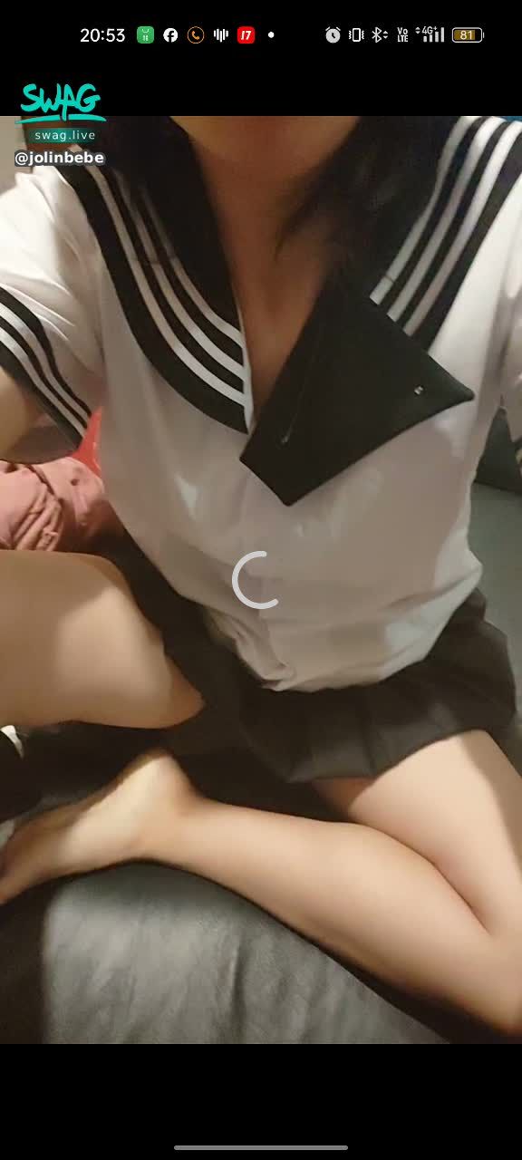 jolinbebe : 濕訊我 性感女學生服騷f奶