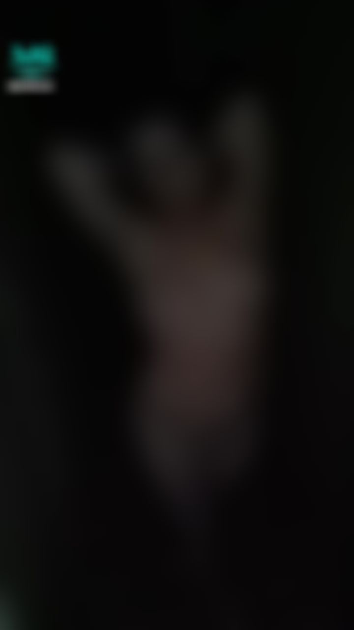julielove : 
Beautiful, naked, I'm coming into your arms😍