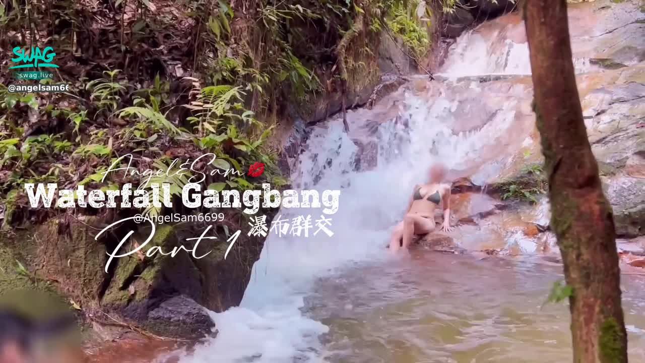 angelsam6699 : [Waterfall Group Sex Wild Battle] Satisfying Animal Desires Episode 1
The waterfall gives me the feeling that the water is super cold 💦 But this time it made me feel hot all over! It’s because being fucked by three hunks makes my blood boil!

I met a couple who love wife-swapping life before, and even went to their party. 🤭 Later I learned that they host events every month. They love to experience all kinds of sex, including having sex in waterfalls and while diving! 😳 I'm so impressed! We were curious about having sex at the waterfall, and they enthusiastically invited us to come along!

On that day, there were two couples including us and a single man. There was originally another couple but they couldn't join us at the last moment... So we started our first sex trip to the waterfall! It took us almost an hour and a half to drive to our destination. Then we have to climb a mountain road for fifteen minutes (it should be said that there is no road) because this waterfall is very hidden.

I felt very happy as soon as I went up to see the waterfall. 🥳 After all, the mountain you just climbed is really not easy. Everyone quickly took off their clothes and went into the water. I was still a little embarrassed so I still wore a bikini. 👙 Get into the water. I quickly crawled to the place where the water rushed down and let the water hit me. I felt so comfortable and didn't feel cold at all. I wonder if it was because I saw three handsome guys naked. 🤭

After a while, the single man came over to make out with me, and soon Sam joined us! Enjoying being hugged by two men front and back, the feeling of passion rose instantly. I quickly lost my mind and started to feel itchy down there. I wanted to be stuffed with a hot cock!

They couldn't help but take it a step further and began to fuck me! Just like that I let them take turns to fuck me one by one! Every different position and different cock makes me excited! At first I was worried about whether anyone would come up, but I was so happy that I forgot about it!

#巨乳 #綠帽 #實戰 #人妻 #美乳 #愛撫 #呻吟 #多P