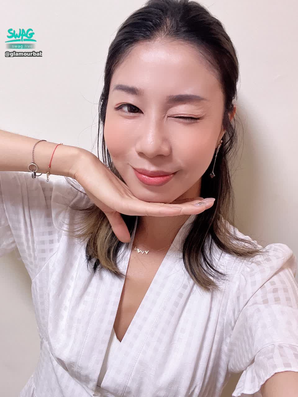 glamourbaby : 全新的🍑桃桃仙子🍑
以前嫩嫩小妹妹
到如今的美豔輕熟女
聽說現在姊姊類型很多人愛?
有人可以告訴我是真的嗎?🫶🏼