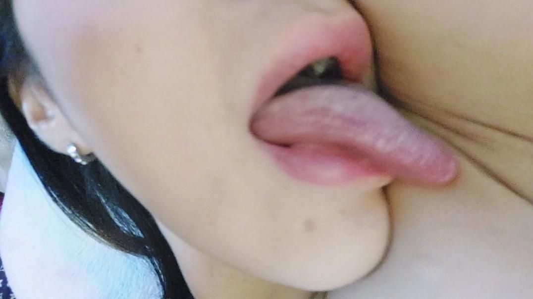 nataliewang : 舔腋窩👅