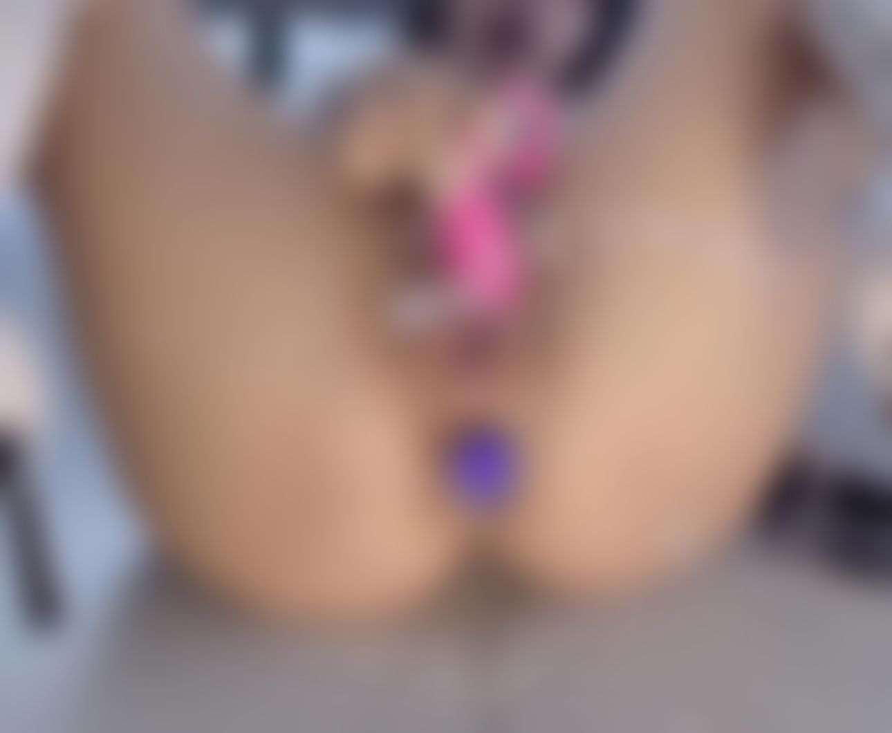 rosababyvip : Yes Daddy, make me squirt so hard! 