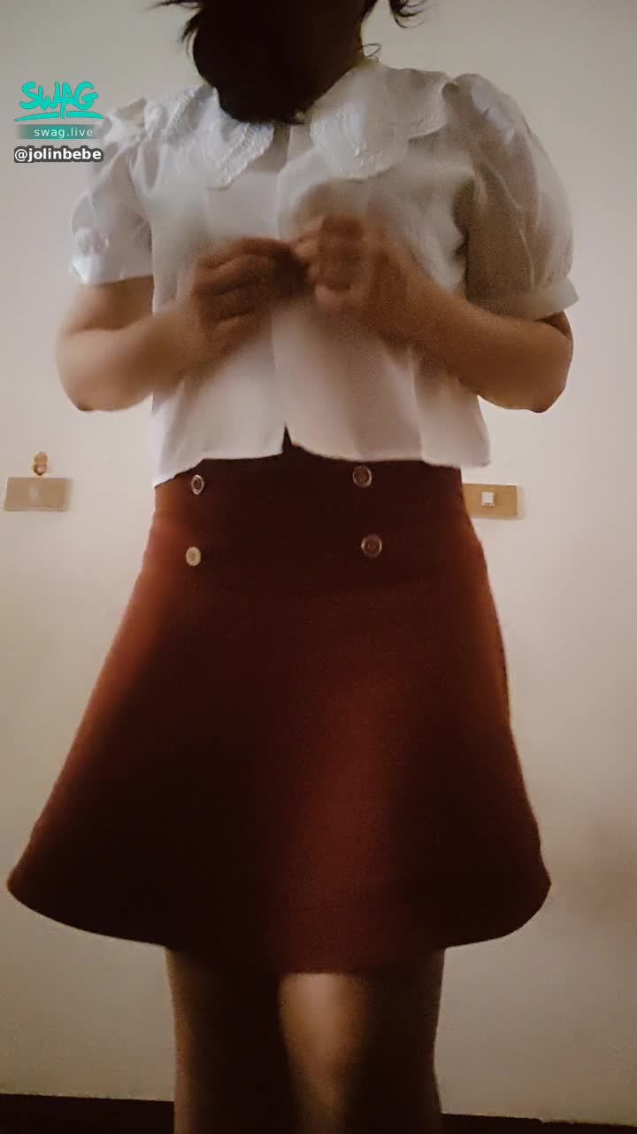 jolinbebe : 誘惑小鮮肉 濕訊送淫片