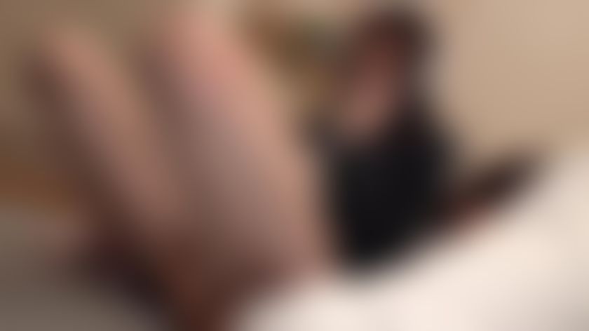 doc_channel : 在一次与老板的远程办公会议上,她的男朋友在屏幕外恶作剧! 如果被发现,我的处境就非常危险了,在最舒服的地方被折磨的紧张和兴奋让我的小穴都湿了! 但她不能让自己呆萌的样子出现在屏幕上。 她甚至在做爱时不改变面部表情,也不发出声音.....!#琴石ゆめる #日本人 #生活