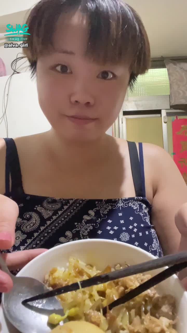  : 一個人吃早餐🥲