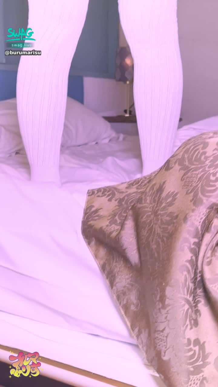 burumarisu : 裙子里面是什么? 。 ?Babe