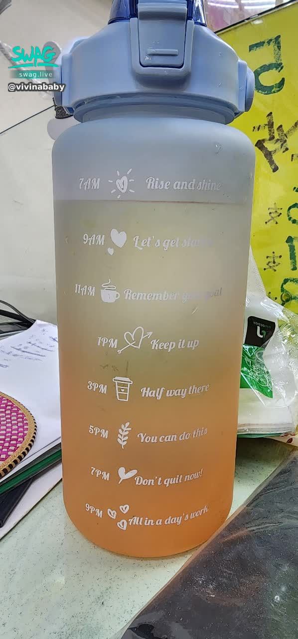 vivinababy : 本日第二桶😂天氣熱哥哥弟弟們要記得補水喔~