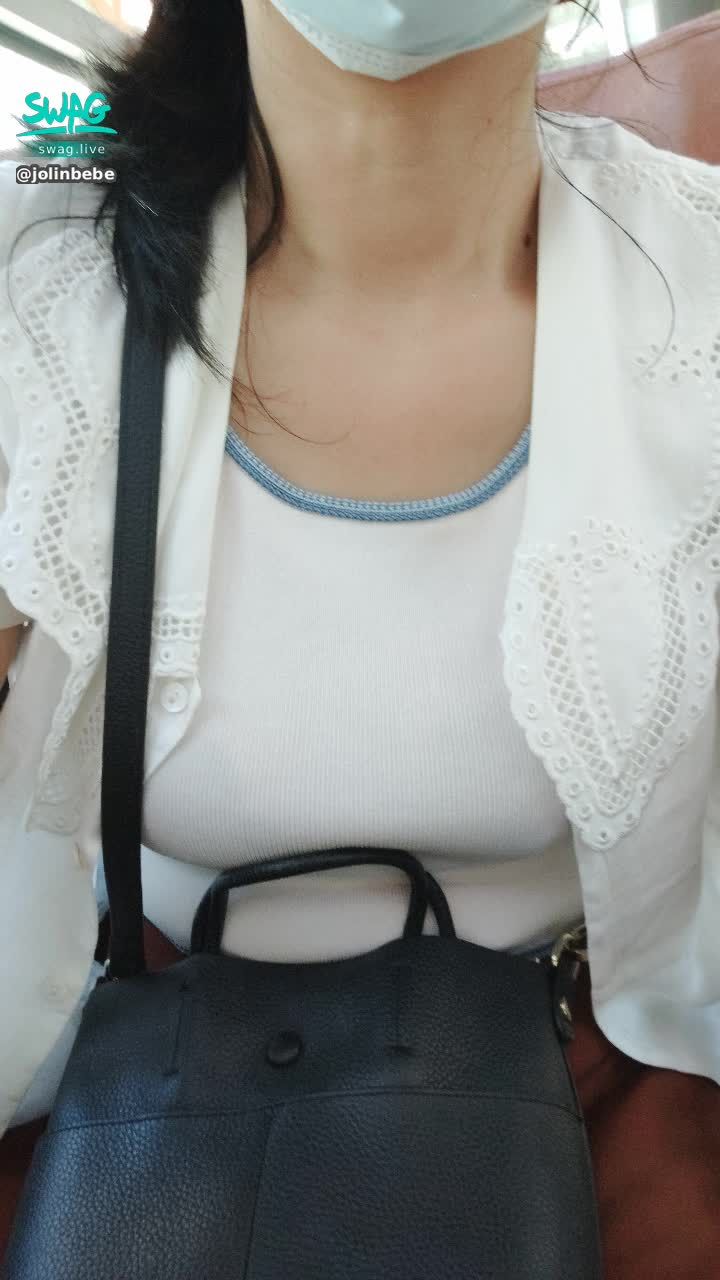 jolinbebe : 騷f奶 女 濕訊我送淫片