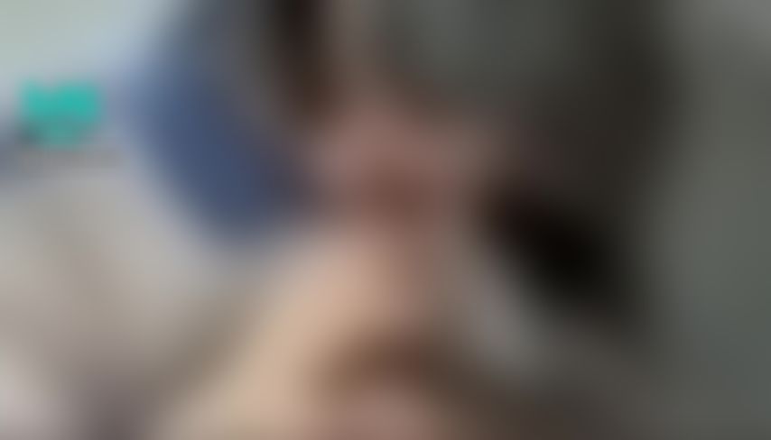 lonelymeow : 
my first blowjob ever (18)