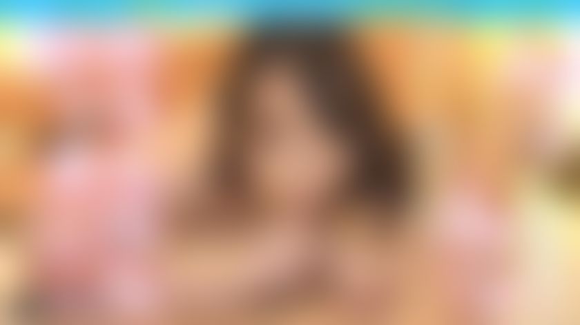 doc_channel : 乳房爱好者欢欣鼓舞! 一个似乎不可能实现的小奶头! 三位拥有小巧可爱小奶子的美女,用她们不熟悉的双手,尽情享受乳交的乐趣! 这种感觉让人上瘾! 可以说是最性感的!#南みずき