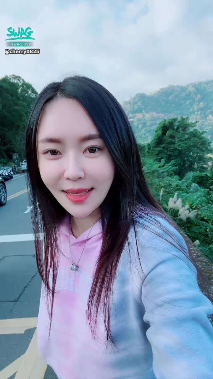 teresa0306 : 來看看這位純天然美少女❤️