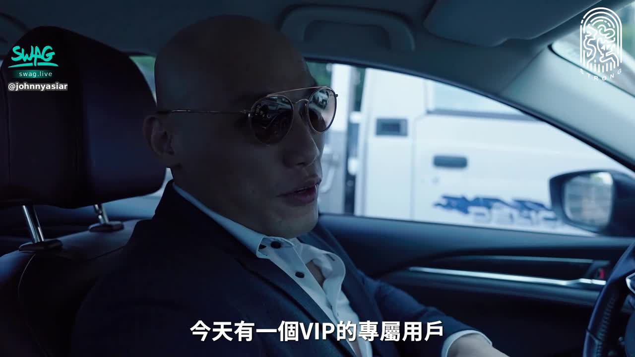 johnnyasian : 巨乳小隻馬DJ：櫻花，超激情長片上架！