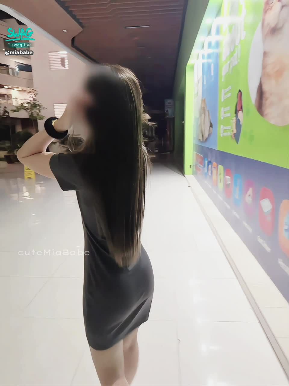 miababe : 为什么我总是不穿衣服走来走去😝😝