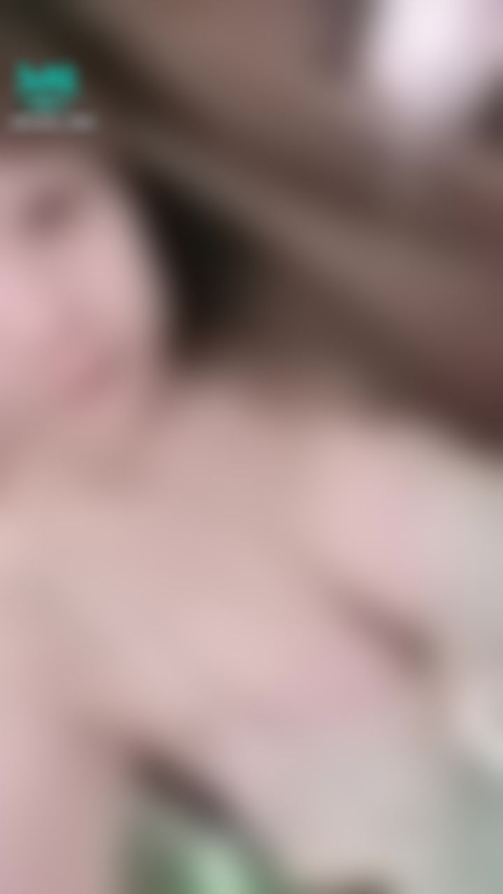 momo_voov : 
快來看看！這是我新的蕾絲睡衣🙈好看嗎？


#珮璇
#momo_voov
#巨