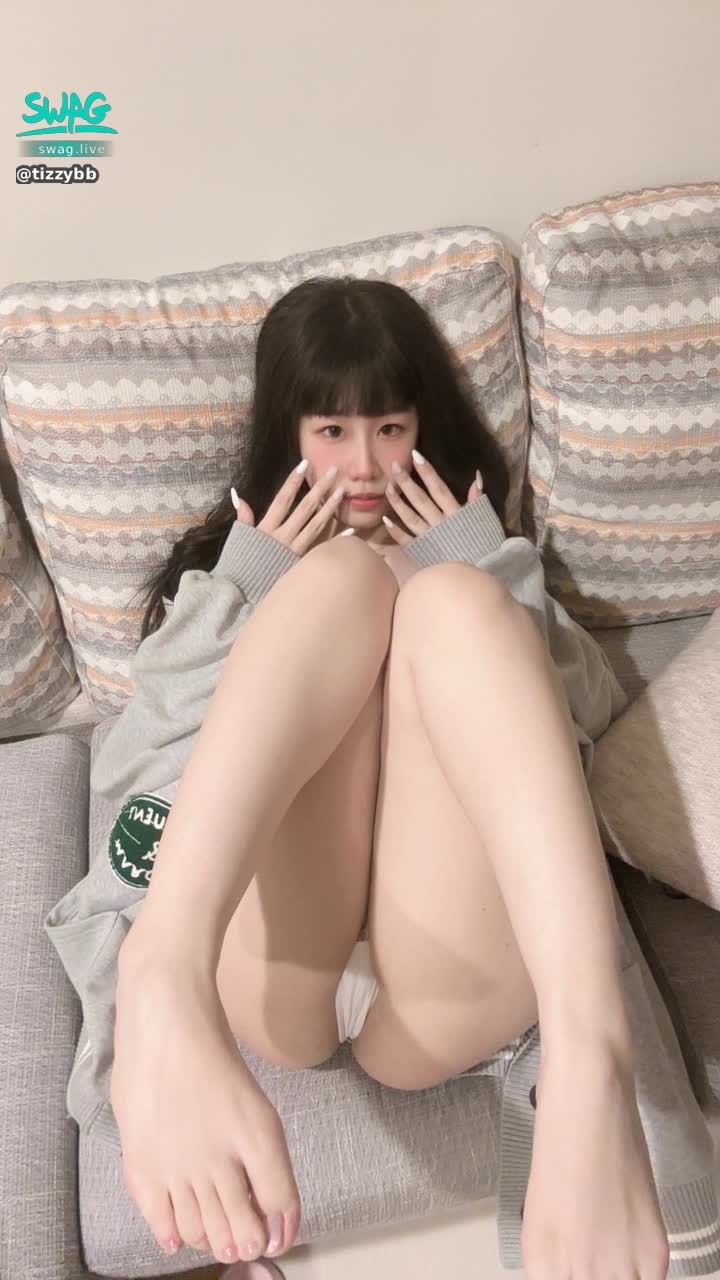 tizzybb : 逼逼!在看哪裡