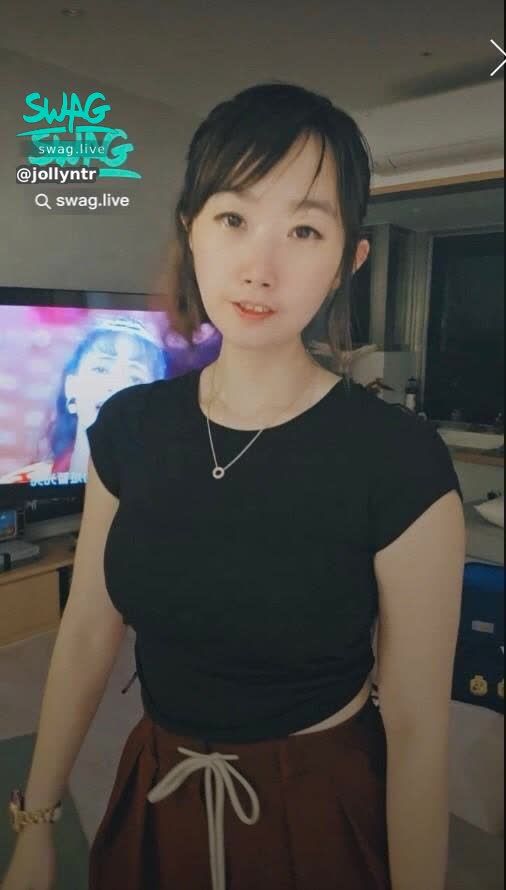 jollyntr : 直播花絮❤️生活播