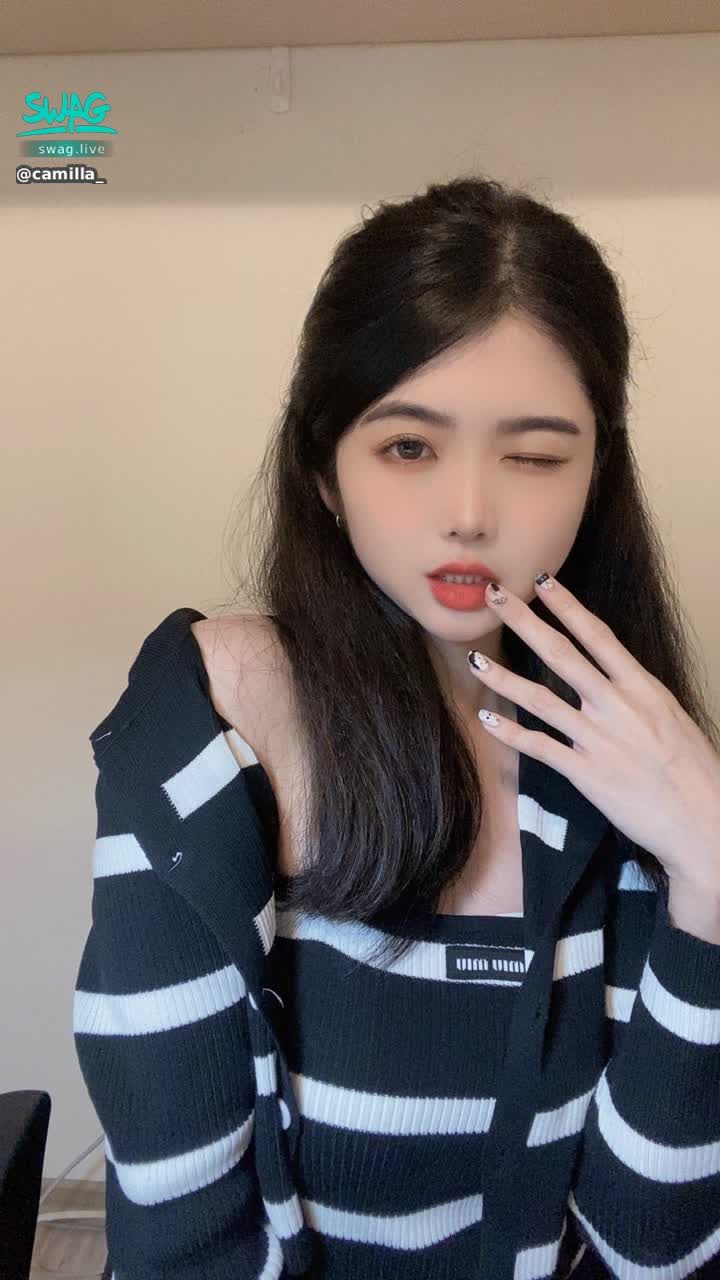 camilla_ : 生日限定皮膚🫰🏻
謝謝大家今天來陪我過生日 希望大家都能快快樂樂的😚♥️