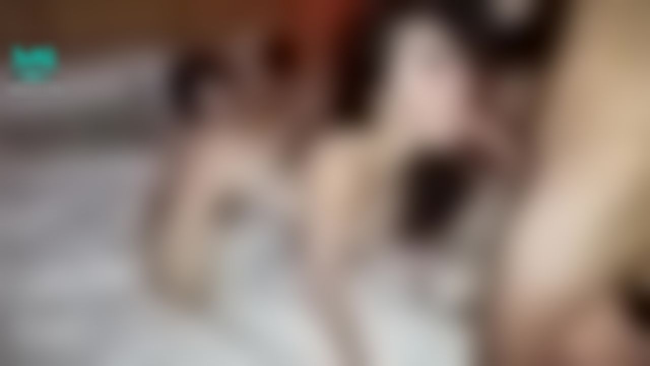 asiaxxxtour : 人體蜈蚣🔞日本女孩吃我的屌😈喬安在後面舔她的穴💦
個人頁面看更多