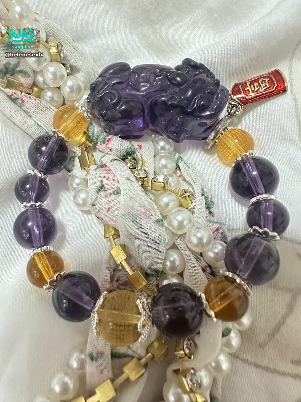 helenesexbaby : 今天的手鏈改造♥️
幫貔貅換繩子+串珠設計
紫水晶+心經黃水晶+潘朵拉吊飾