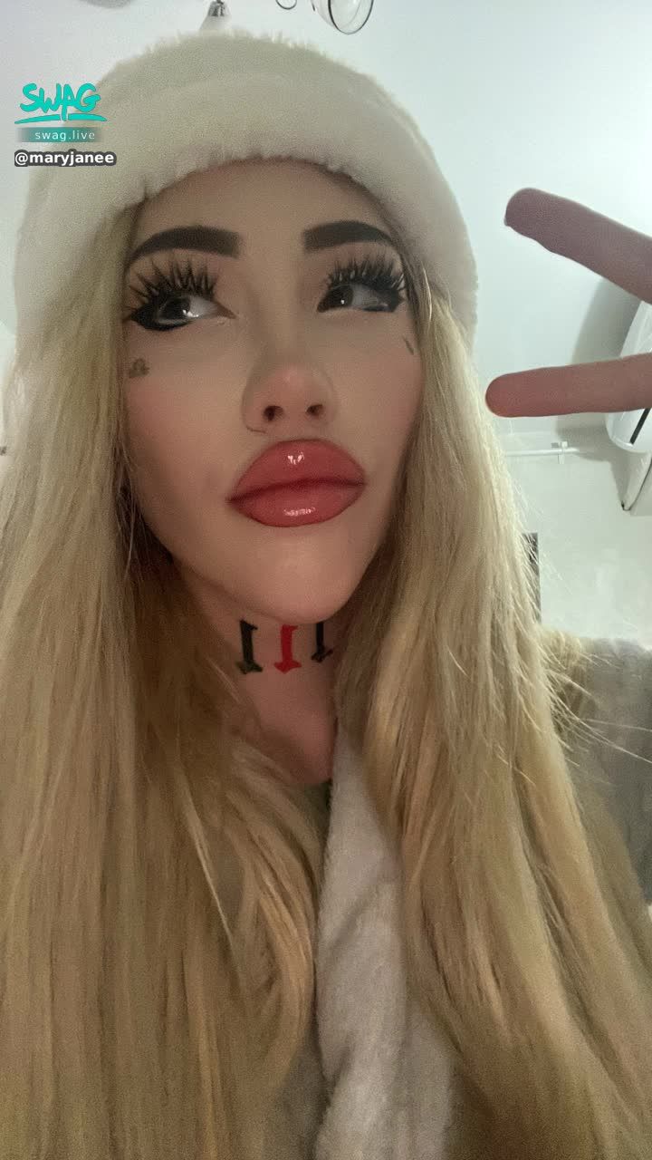 maryjanee : Maryjane here 🤍