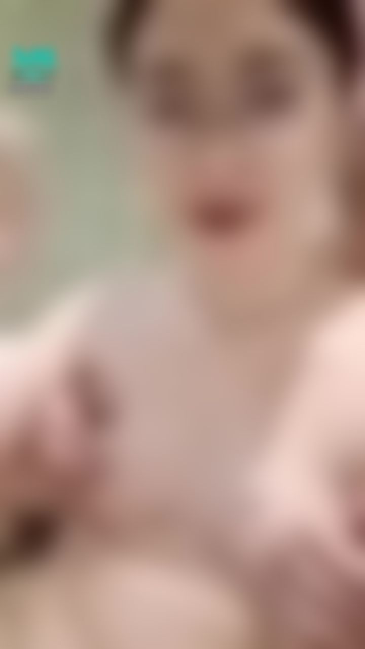 minicat : 迫不及待就開始摸起來了~下面也一直頂我~