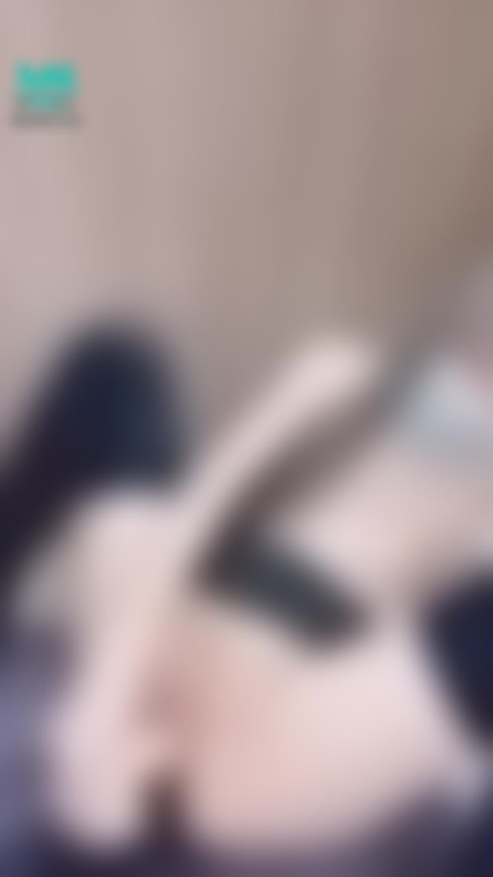 yunibabe : 必解❗️學生妹妹猛操自己到高潮噴水‼️一分鐘的小片段釋出😈
水水多到聲音有夠大聲😻
🔥超過8分鐘多的小長片🔞
🔥整整噴了9次多⋯⋯🫣
✅正面傳教抽插✅背後母狗趴抽插✅抬腿深入抽插
每個姿勢都超敏感…狂噴💦😳
趕緊私訊來收藏❗️深夜尻尻必看‼️
清槍必看😈🫶