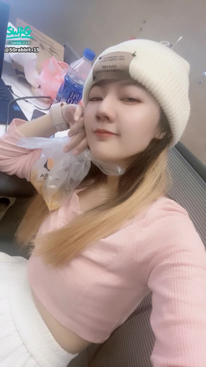 50rabbit_150 : 謝謝各位的🙈 🙉 🙊殺🔪🩸🩸~
我與我的嘔吐物下台一鞠躬
🙇🏼♀️🙇🏼♀️🙇🏼♀️🙇🏼♀️🤣
準備好嘿!
我要來超進化惹🧬!😈
#肌肉慢慢變硬中 #鴕鳥升級中🦤
#旋轉旋風小駝鳥🌀