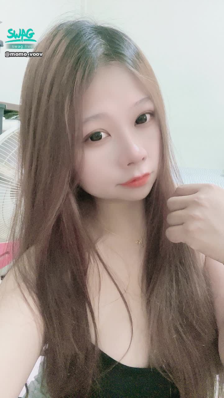 momo_voov : 12/13（五）15:30性感睡衣


滿30萬鑽露三點淫蕩誘惑🤪
快把我震到不要不要的吧！😈


#主題直播
#珮璇
#momo_voov