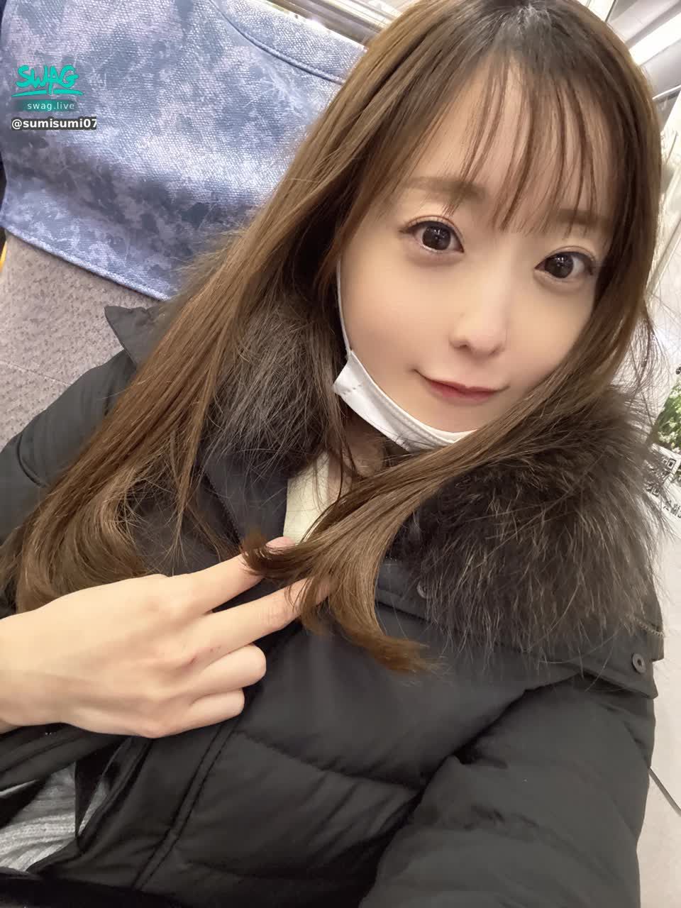 sumisumi0713 : 我會在台灣時間今天 21:00 開始直播🥳。Babe