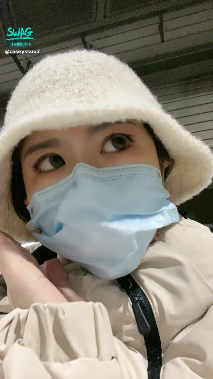 caseyssuu26 : 既然哥哥們都說不用在乎穿什麼拍照
那我就不客氣囉
2100-0100
今晚~~~~