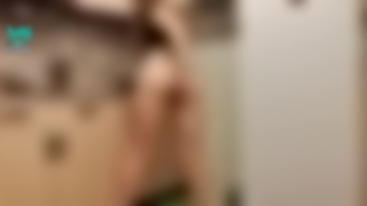 lilybarby : He fried her pussy three times: with a dildo, with his hand and with his cock