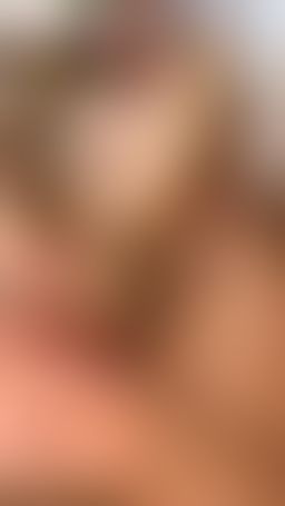 pennymomo : 直播時側錄花絮足交、背騎