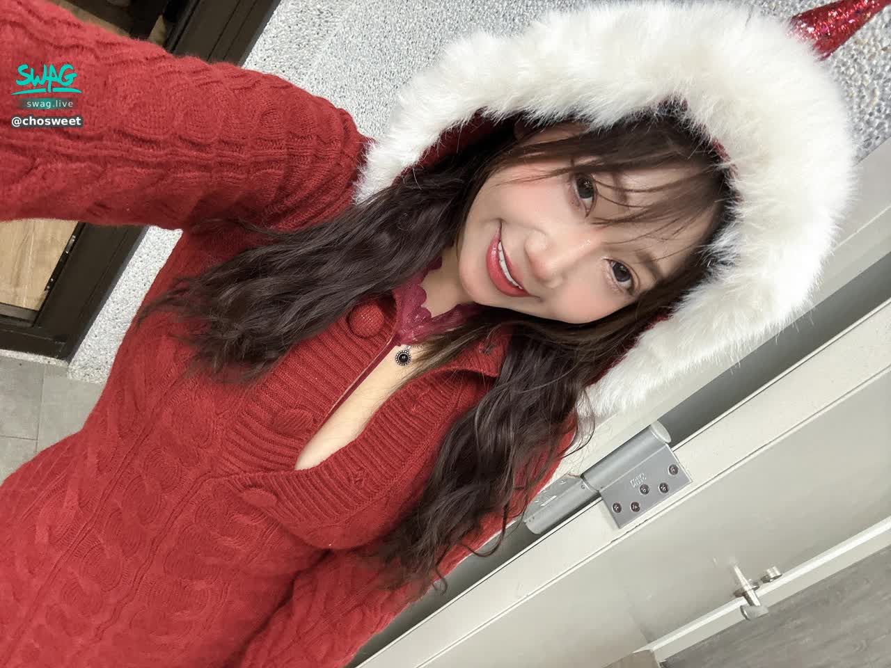 chosweet : Babe 滿滿氛圍的聖誕🎄裝扮♥️