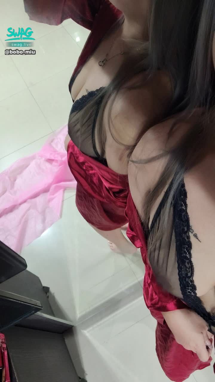 bobo_miu : 人家的小點點 美嗎？
❤️❤️❤️