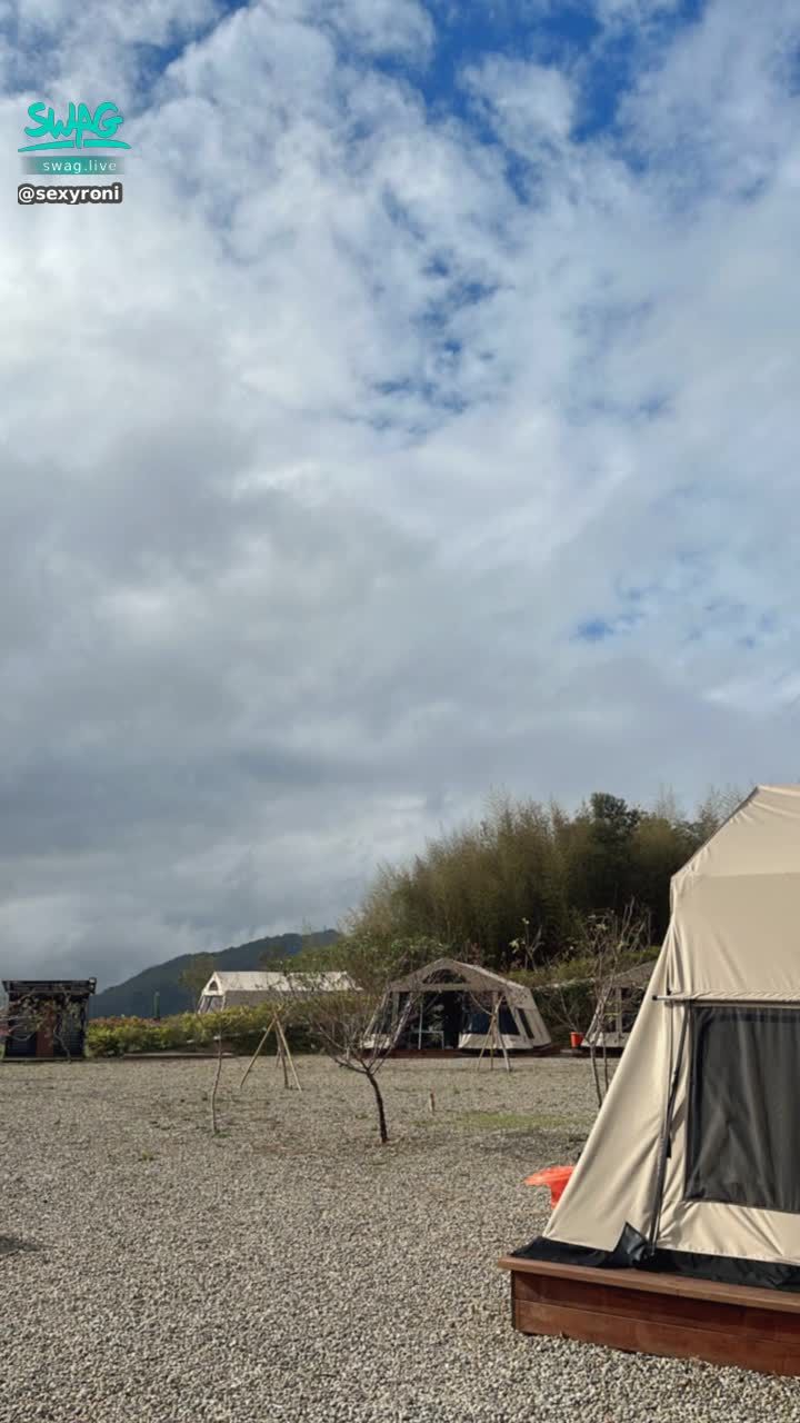 sexyroni : 好天氣來露營⛺️