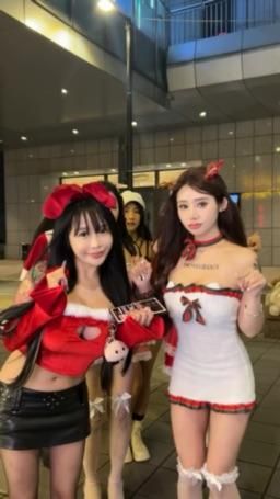 wanobaby : 長大後才知道世界上沒有聖誕老公公，不過總有聖誕老公吧？👯‍♀️❤️🎄❤️‍🔥