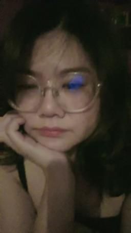 artemis_babie : 感冒有點燒聲,需要寶貝的安慰
#生活 #露臉 #撒嬌