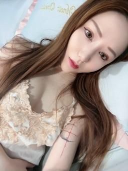 bubblechu : 好冷🥶 但我懷裡有37度❤️
Babe喜歡嗎～