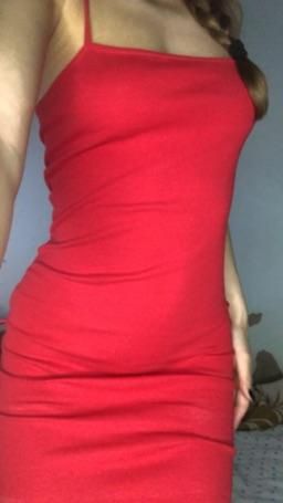 sweetkatty : short red dress 👗 no thongs 😈red sexy lips 👄