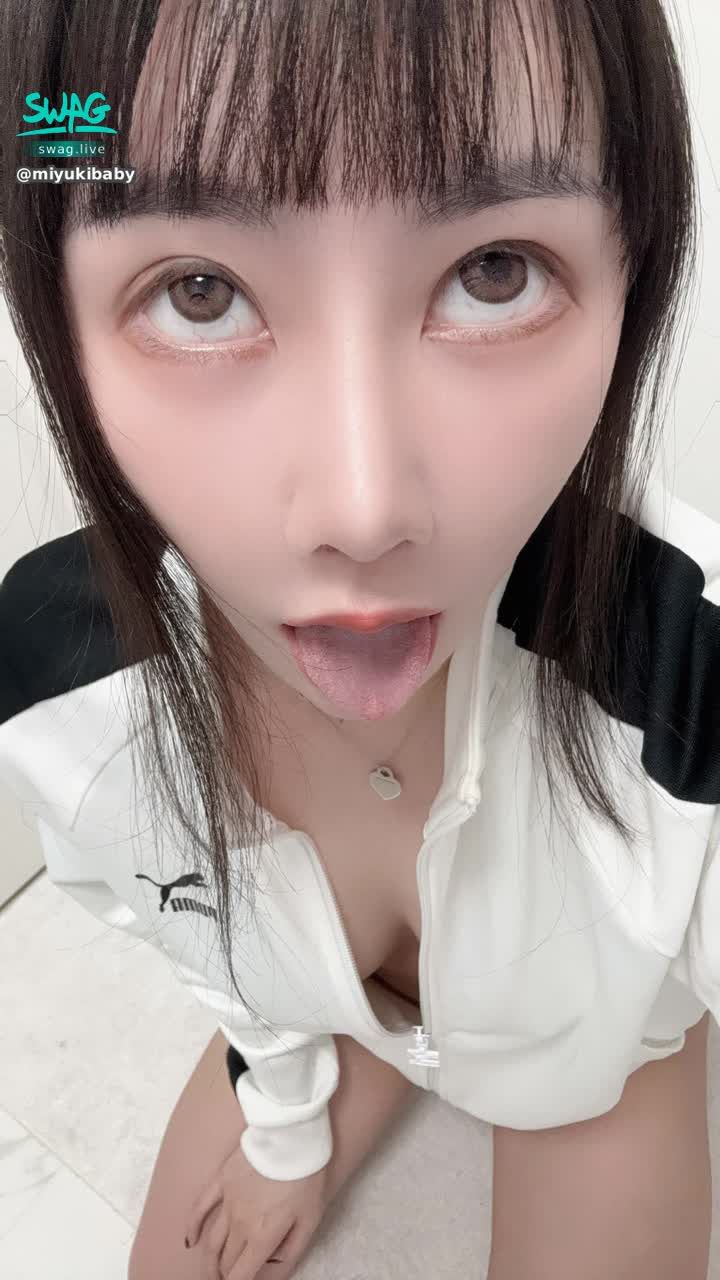 miyukibaby : 是不是喜歡阿嘿顏🥵？回覆這篇就送2部隱藏版🎁🎁🎁