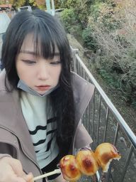 chiori_chan : だんごいただきます!!!
さて、ちょりが選んだのはどっちのだんごでしょう!