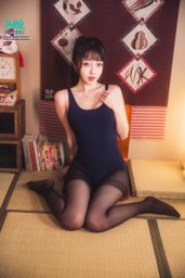 sakurasweetheart : 死庫水配黑絲❤️