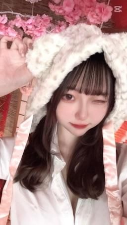 bonniewoo : 紅紅火火迎開工,私訊五萬鑽禮物拿最新的作品😍