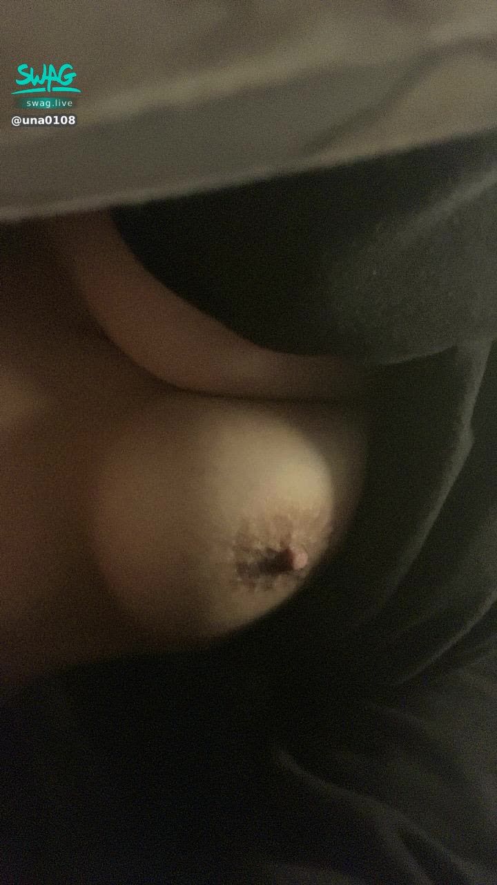 u*****8 : 最近比較忙又生病了
沒有體力色色😢
用奶頭謝罪❤️
天氣冷大家要注意保暖~