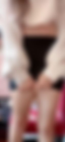 kellylady : 沒過一字馬，但有一線鮑😈
直播完 都想被後入玩壞了🫦
快解鎖一線鮑 關注我看直播💦💦